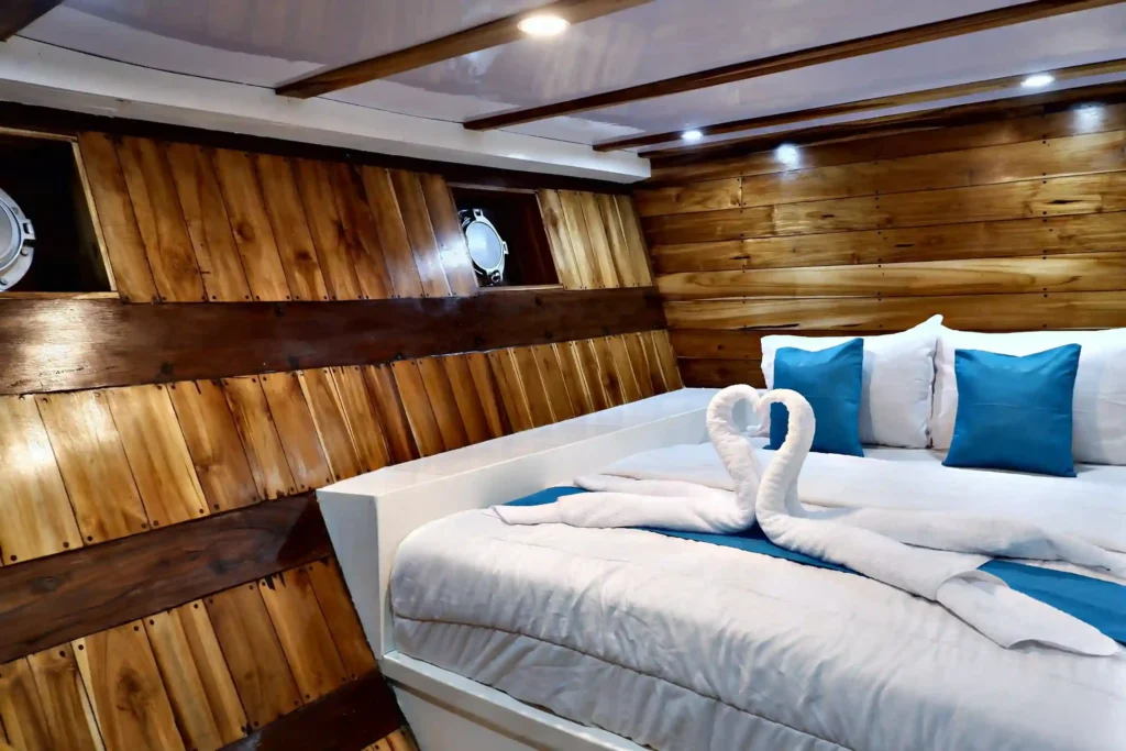 deluxe-cabin-lady-grace